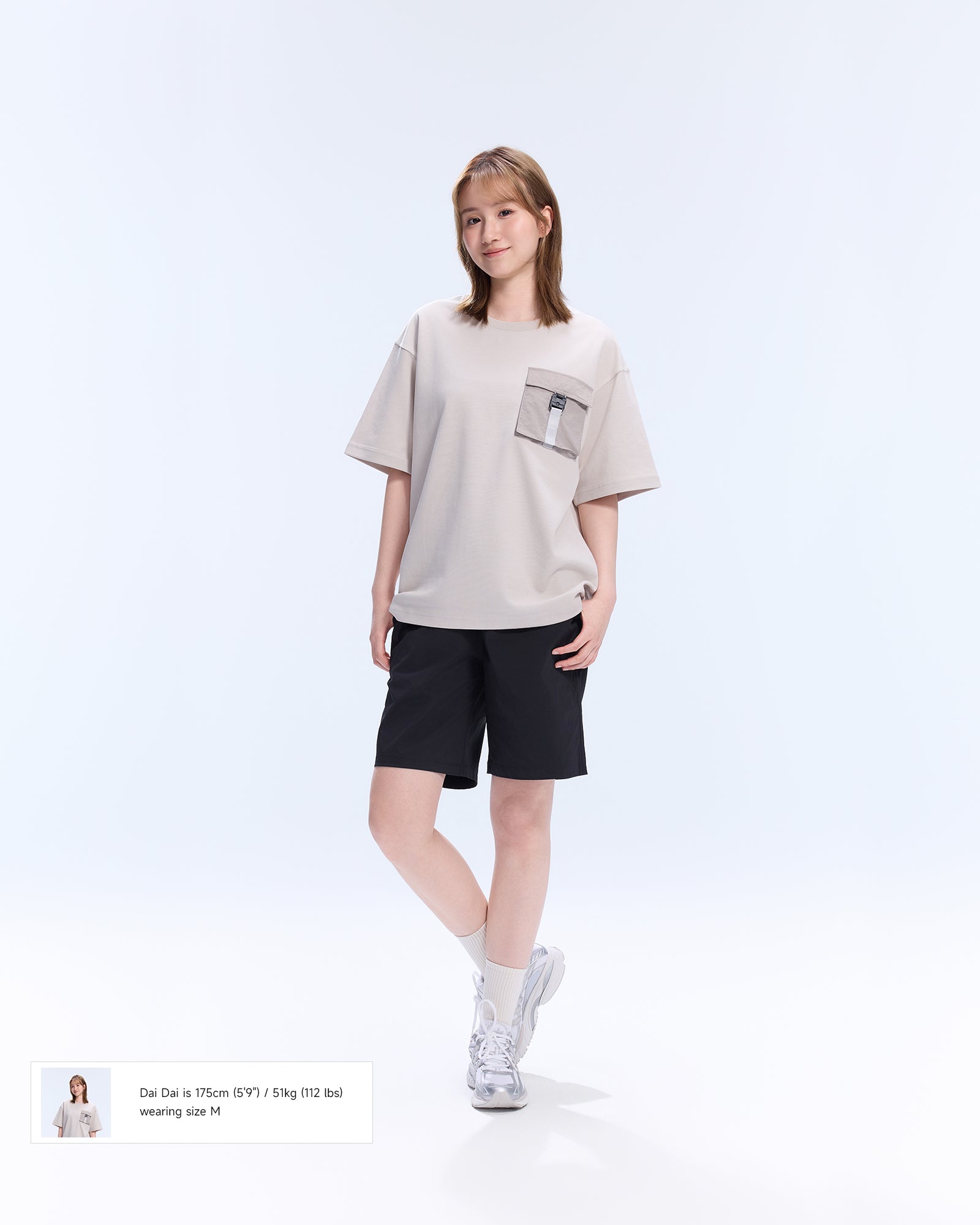 Alltags-T-Shirt mit Workwear-Tasche