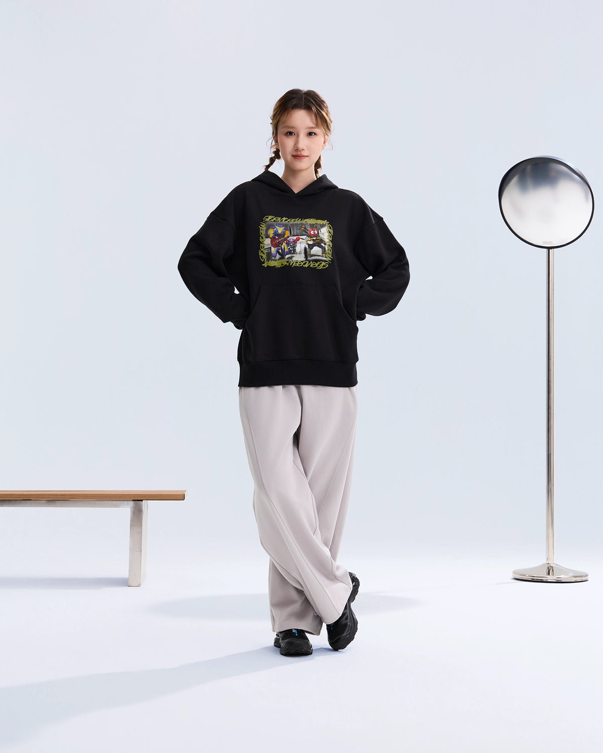 Curved-Leg Sweatpants 2.0