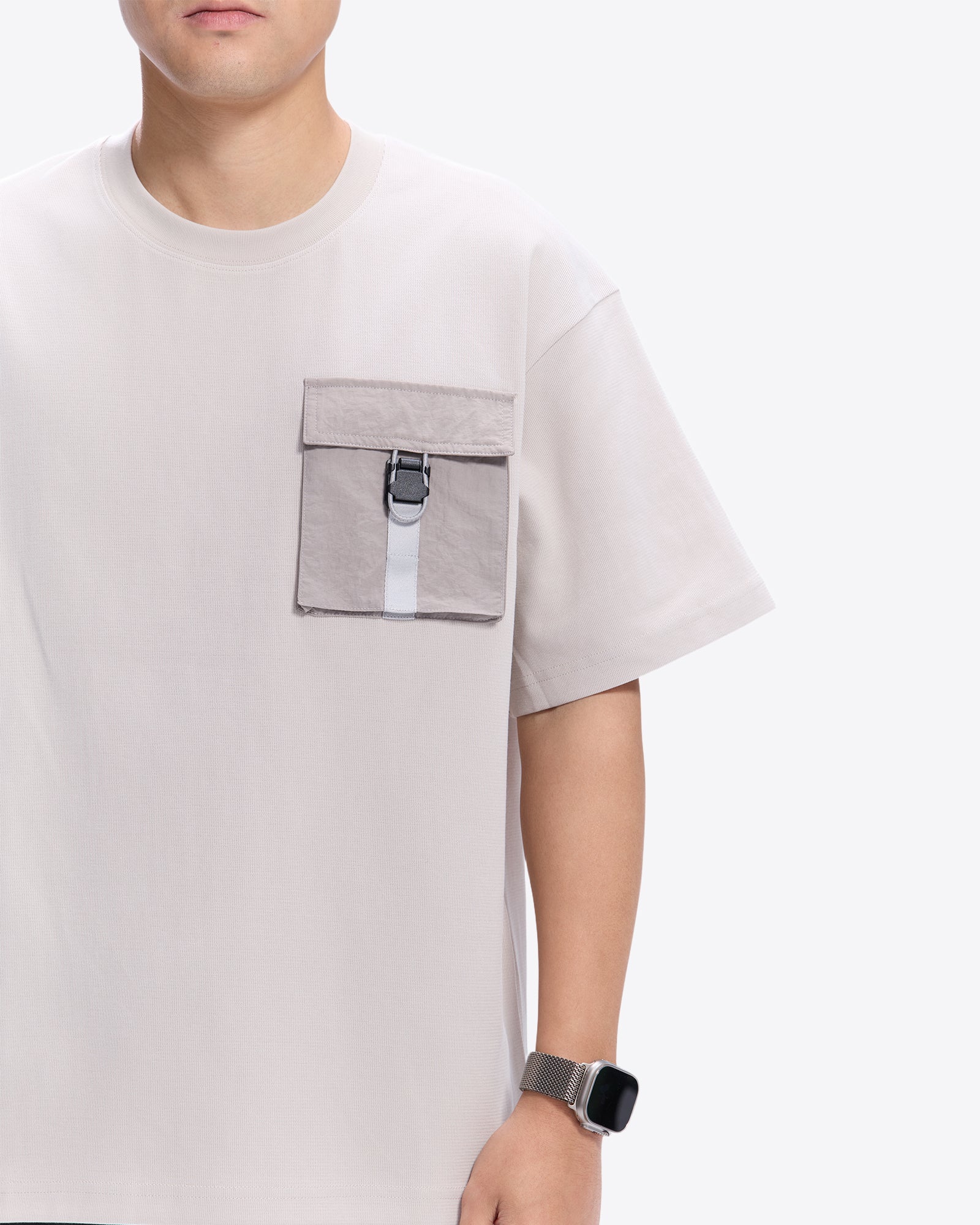 T-Shirt Poket Harian dengan Gaya Workwear
