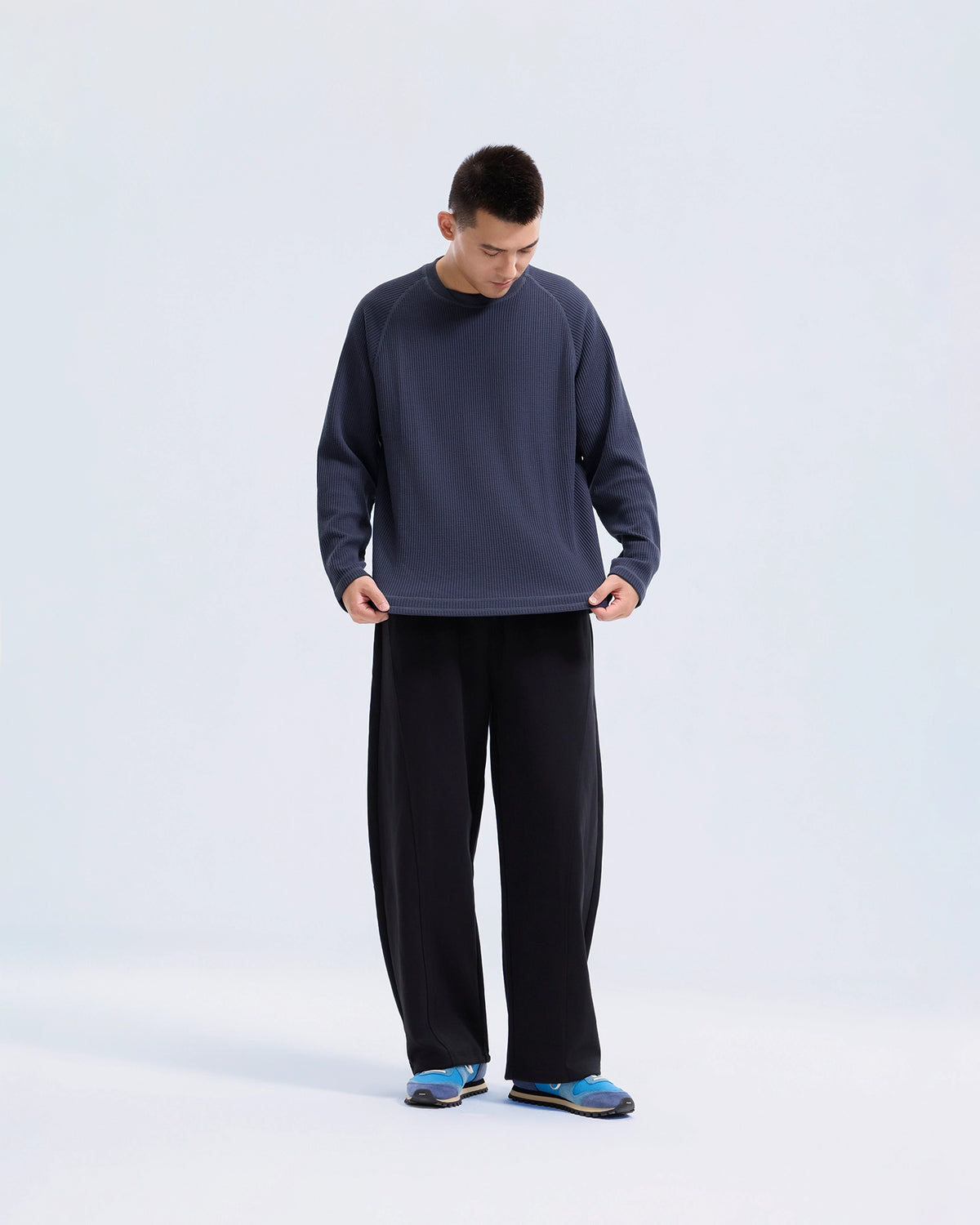 Curved-Leg Sweatpants 2.0