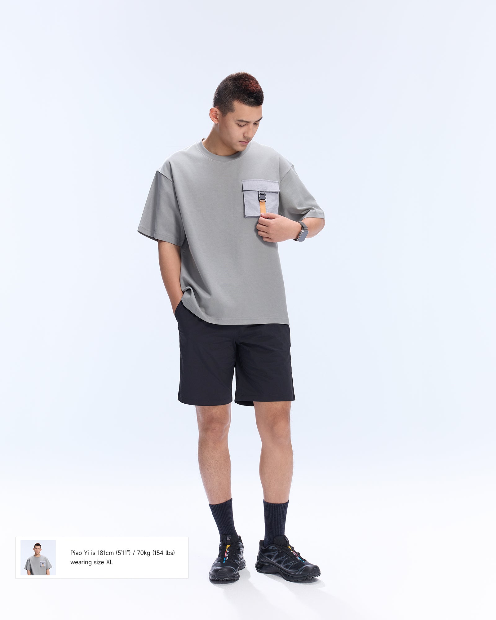 T-Shirt Poket Harian dengan Gaya Workwear